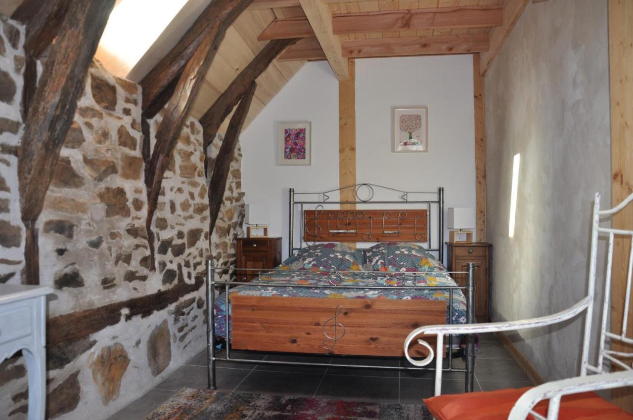 Gite Le Couderc De Coubisou, Grange Renovee Экстерьер фото